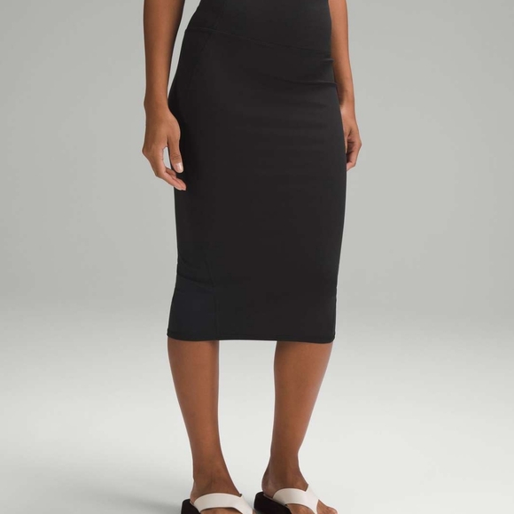 lululemon athletica Dresses & Skirts - Lululemon Nulu Slim-Fit High-Rise Skirt Black